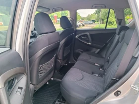 Toyota Rav4 2.0i-158кс-РЪЧКА-6ск-4Х4-ГАЗ/БЕНЗИН, снимка 10