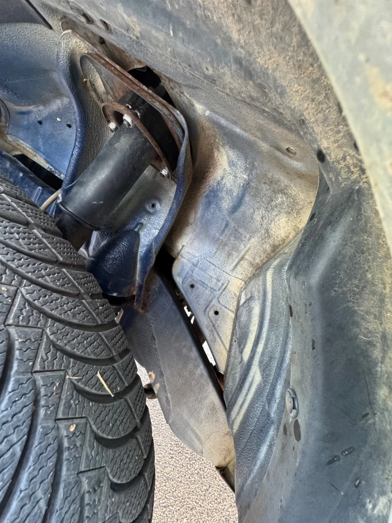 Suzuki Grand vitara 2.5 ГАЗОВ ИНЖЕКЦИОН, снимка 11 - Автомобили и джипове - 51897938