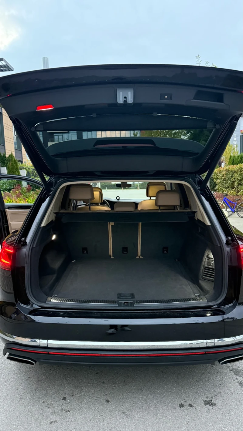 VW Touareg 3.0 TDI BMT 4Motion Tiptronic Matrix, снимка 7 - Автомобили и джипове - 52843801