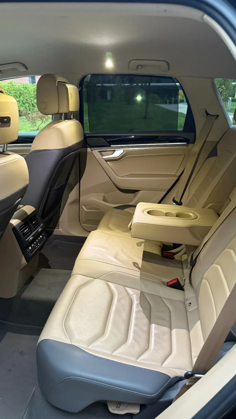 VW Touareg 3.0 TDI BMT 4Motion Tiptronic Matrix, снимка 12 - Автомобили и джипове - 52843801