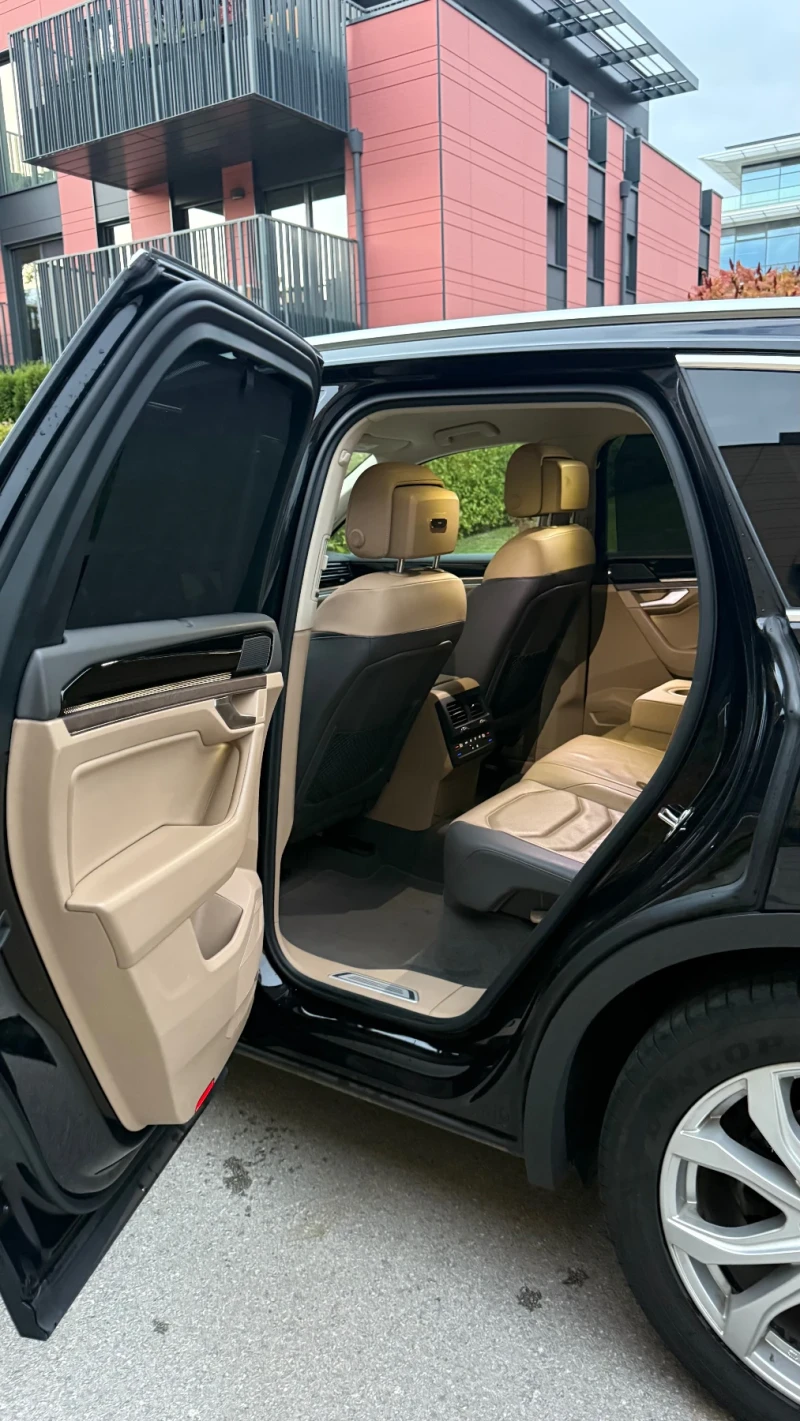 VW Touareg 3.0 TDI BMT 4Motion Tiptronic Matrix, снимка 8 - Автомобили и джипове - 52843801