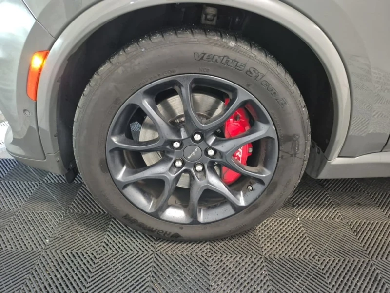 Dodge Durango * SRT 392 * CARFAX * БЕЗ ПЪРВОНАЧАЛНА ВНОСКА, снимка 16 - Автомобили и джипове - 53261286