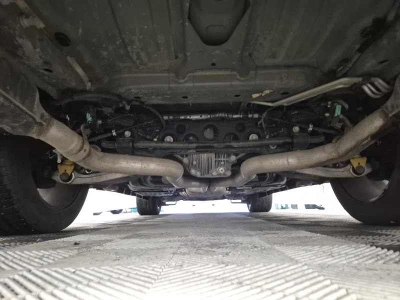 Dodge Durango * SRT 392 * CARFAX * БЕЗ ПЪРВОНАЧАЛНА ВНОСКА, снимка 15 - Автомобили и джипове - 53261286