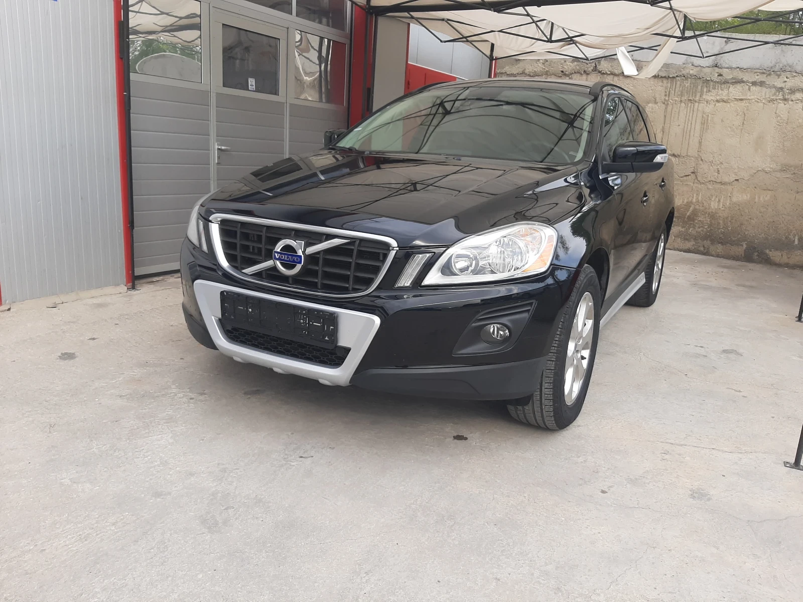 Volvo XC60 2.4D D5 185 4x4 AUTOMATIC  - изображение 2