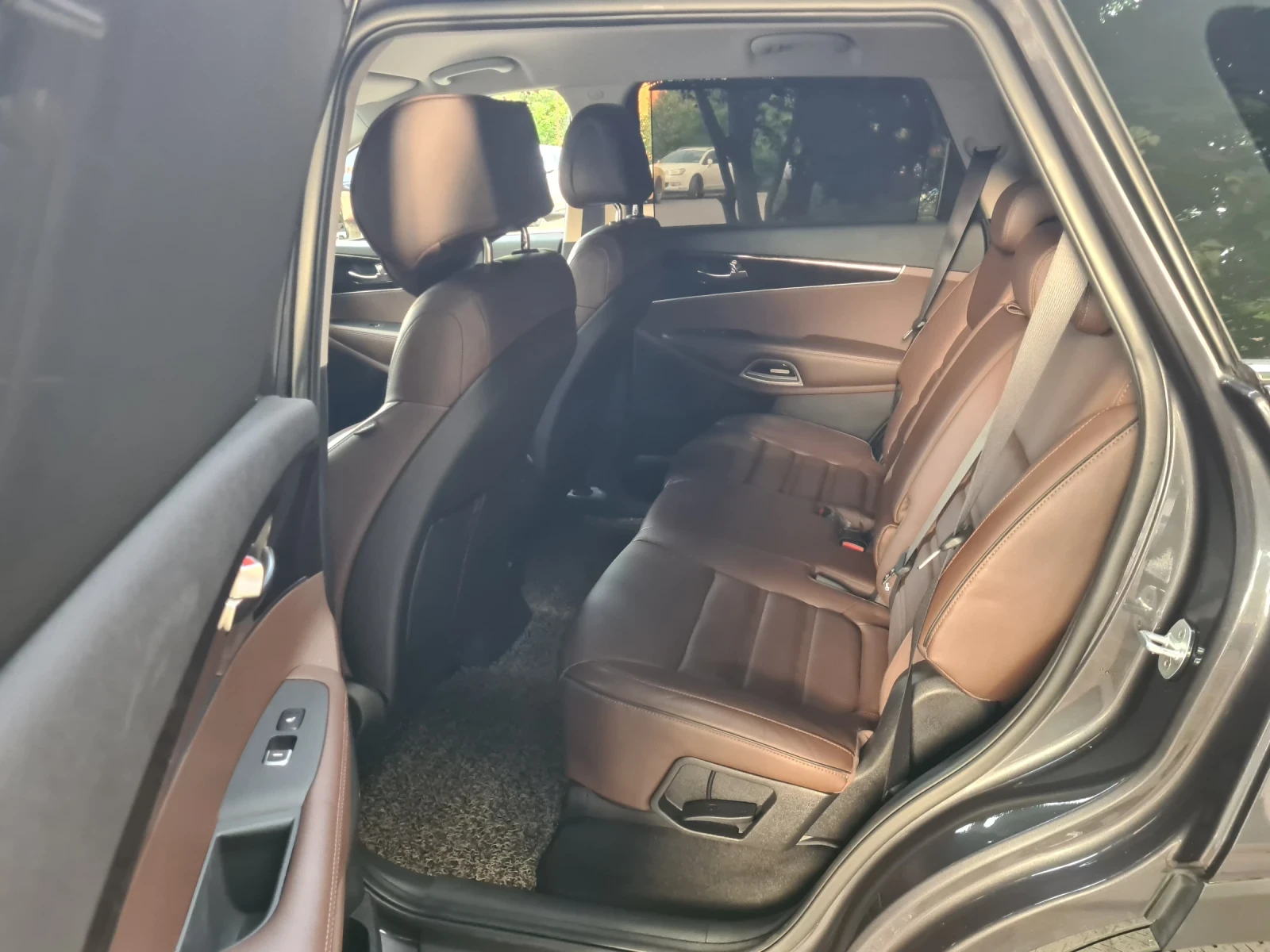 Kia Sorento 2.2 CRDI 4WD - изображение 10