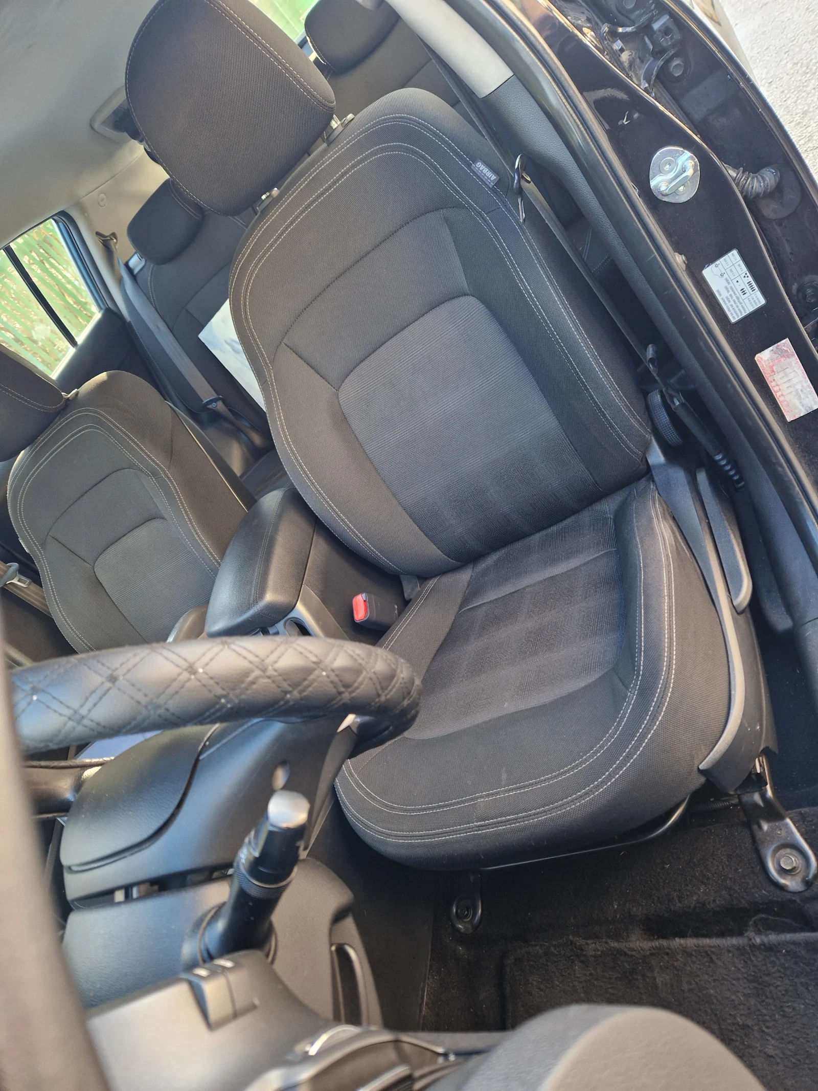 Kia Sportage 1.7CRDi 2WD, снимка 10 - Автомобили и джипове - 53591507