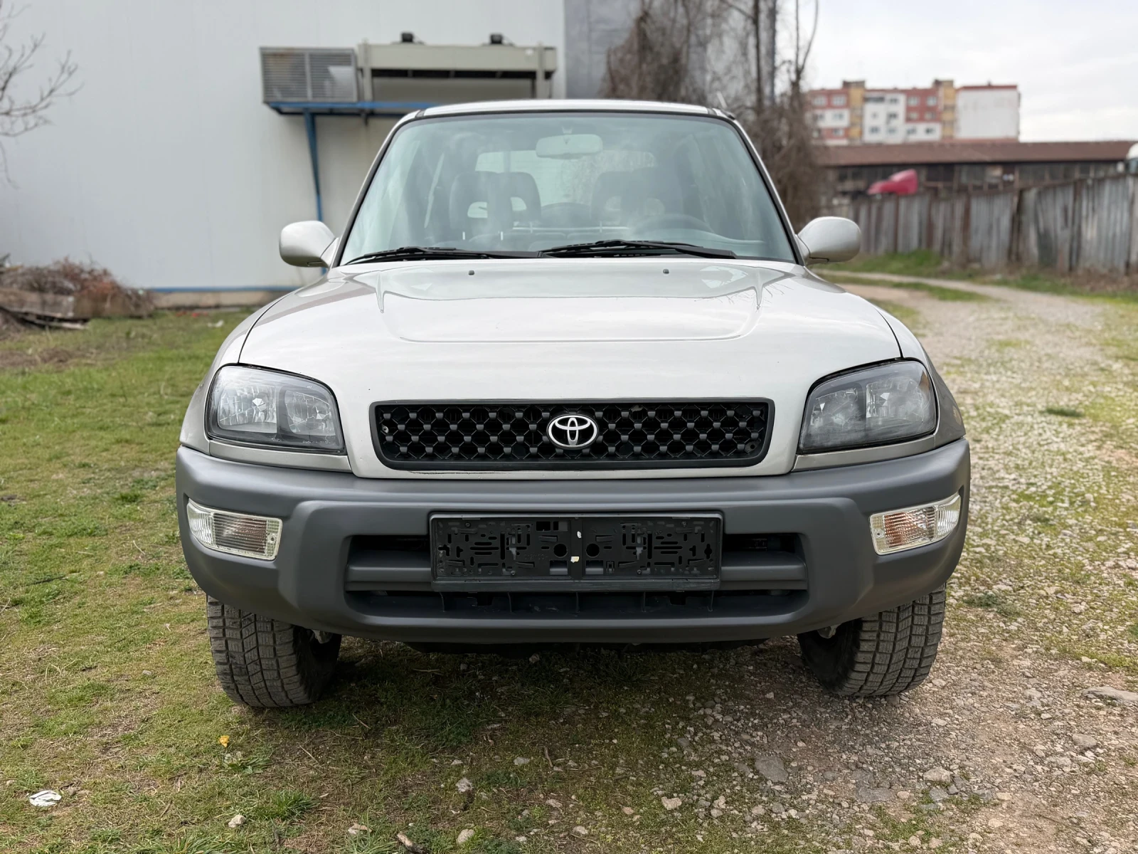 Toyota Rav4 2.0i 4x4 CLIMA, снимка 8 - Автомобили и джипове - 54001090