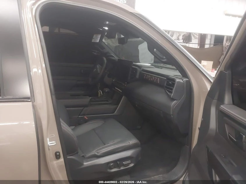 Toyota Sequoia 3.4l Trd Pro, снимка 5 - Автомобили и джипове - 54121833