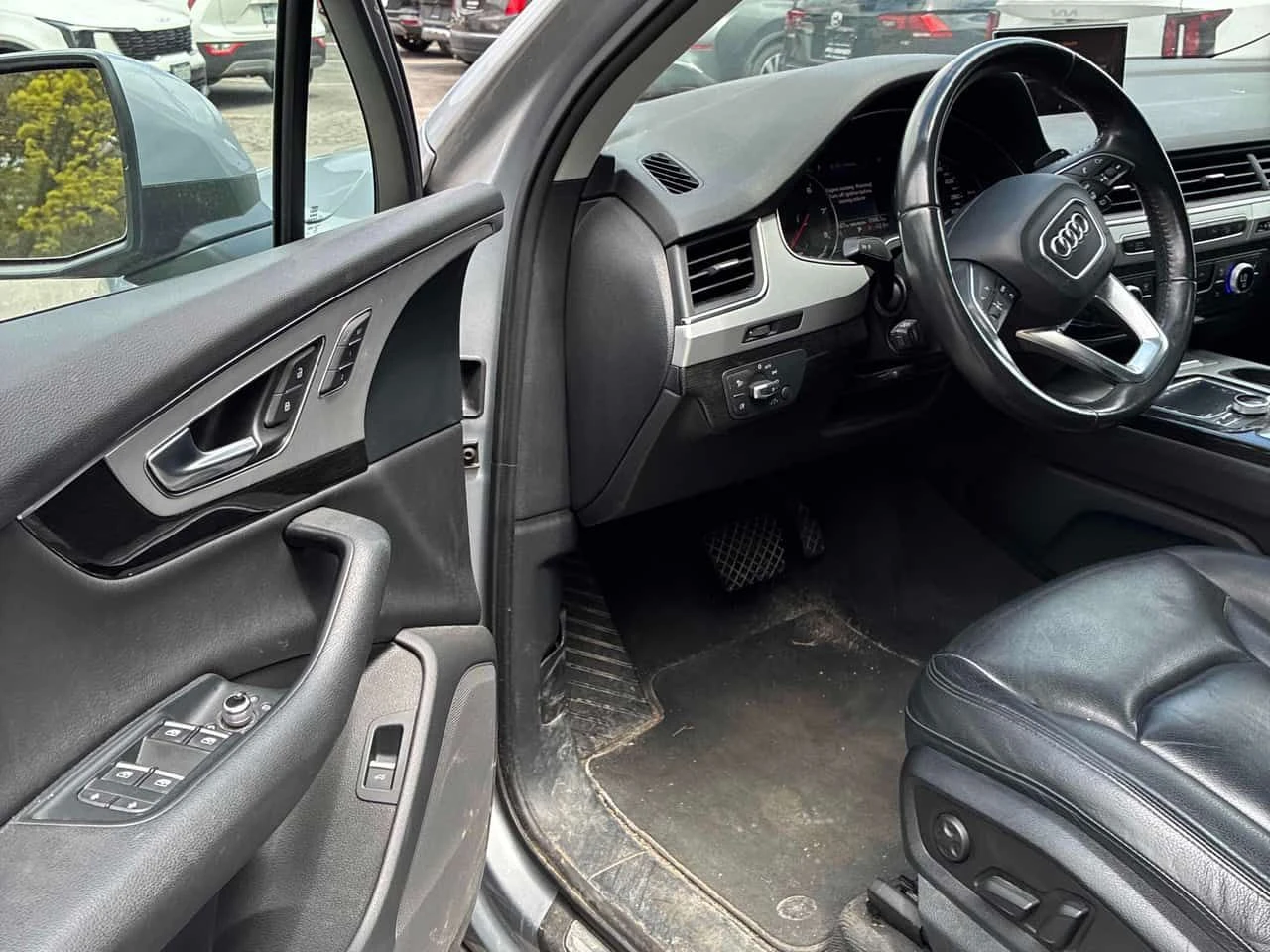 Audi Q7 * Komfort * CARFAX * ЦЕНА ДО БГ, снимка 5 - Автомобили и джипове - 54531252