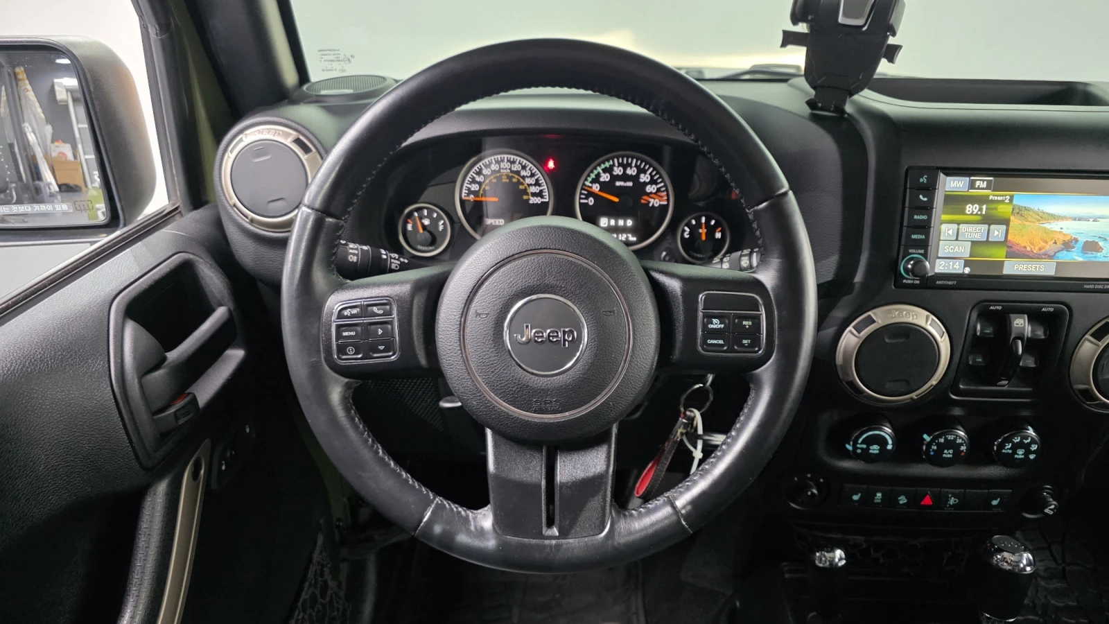 Jeep Wrangler 75TH SPECIAL EDITION* КАТО НОВ* КРАЙНА ЦЕНА, снимка 5 - Автомобили и джипове - 54628644