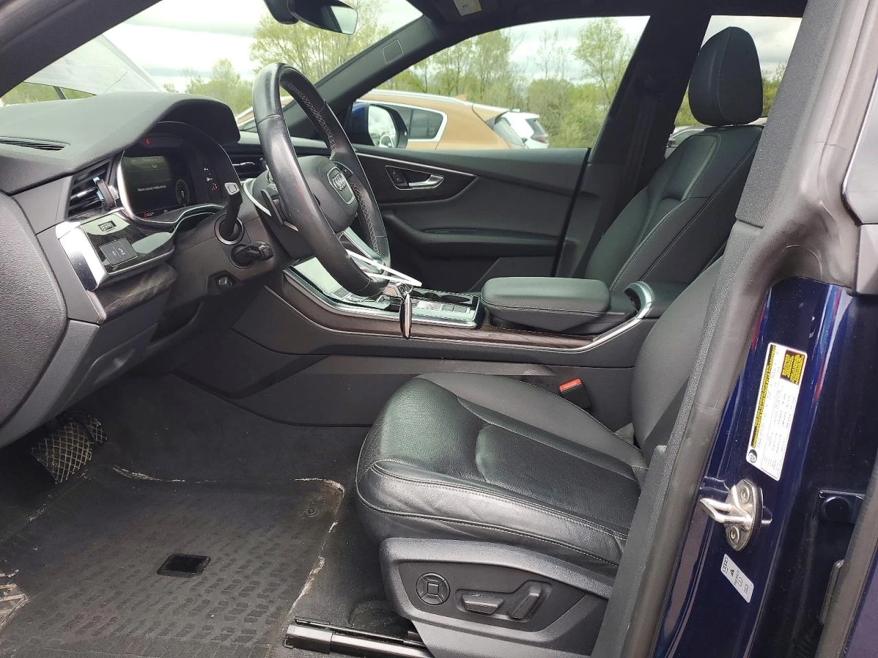 Audi Q8 3.0l Premium Plus S-Line, снимка 7 - Автомобили и джипове - 54698968