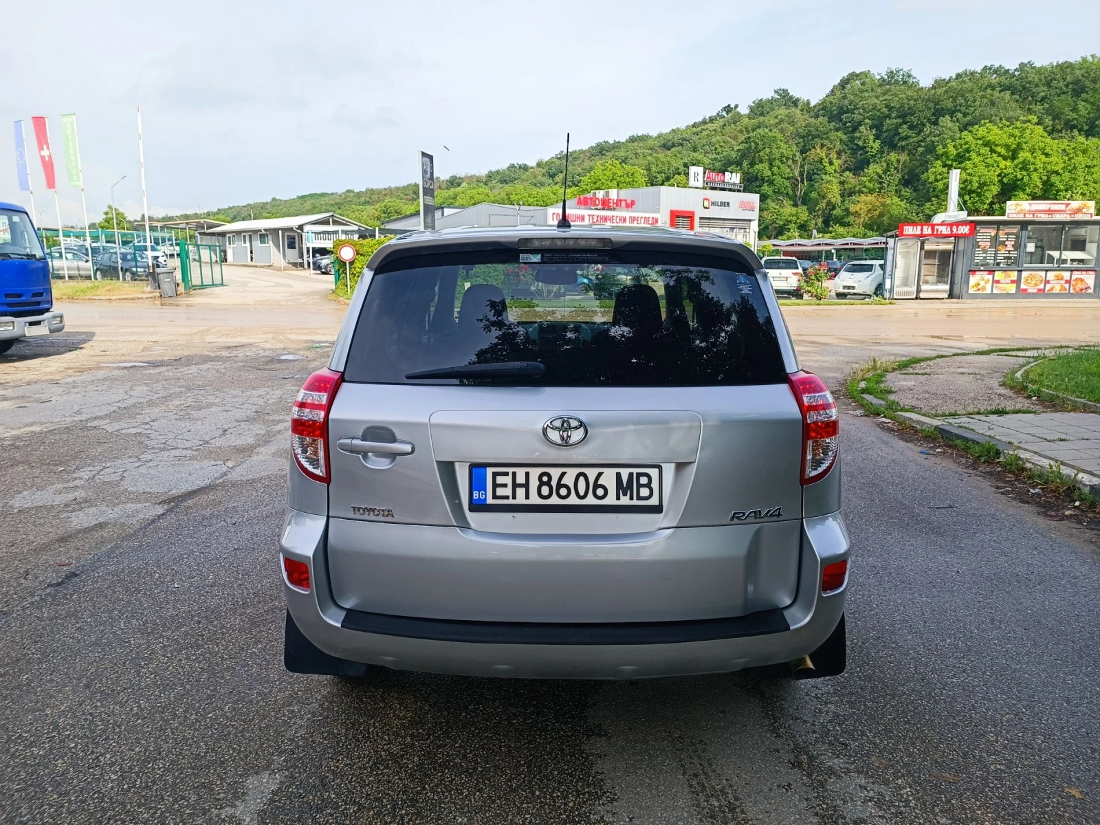 Toyota Rav4 2.0i-158кс-РЪЧКА-6ск-4Х4-ГАЗ/БЕНЗИН, снимка 4 - Автомобили и джипове - 54790098