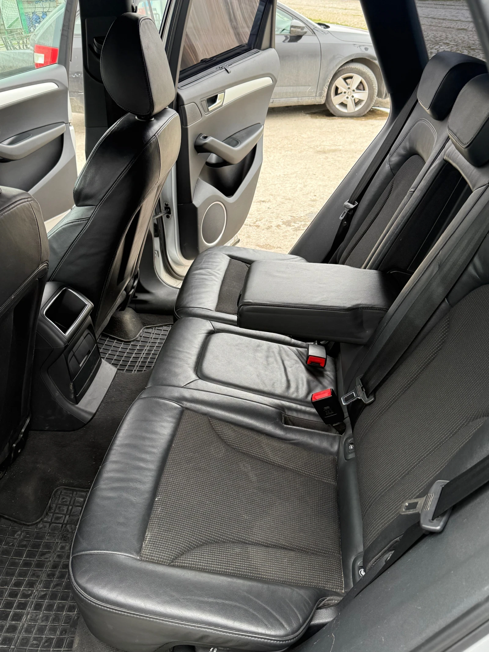 Audi Q5, снимка 8 - Автомобили и джипове - 54857620