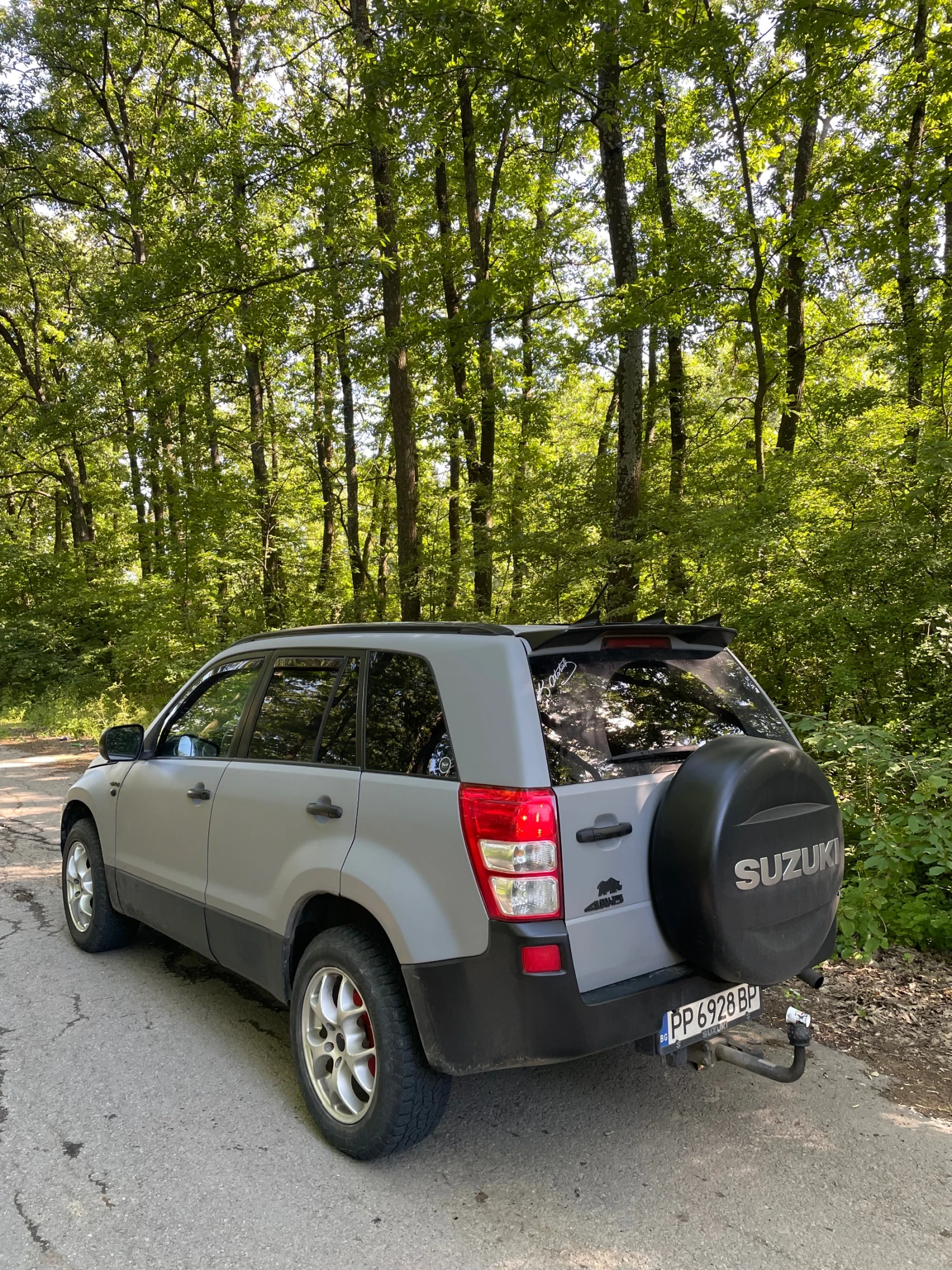 Suzuki Grand vitara 1.9, снимка 3 - Автомобили и джипове - 54903318