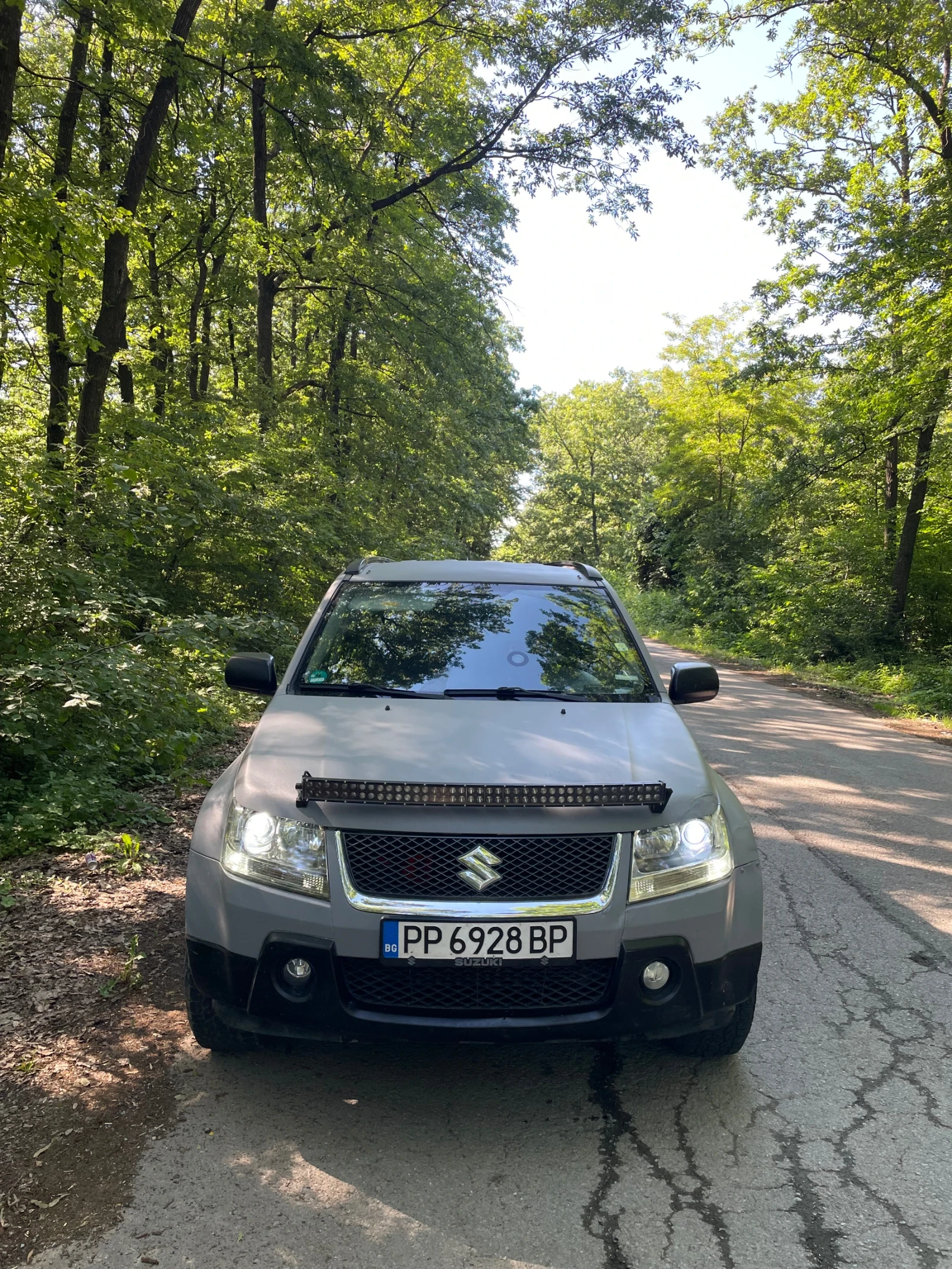 Suzuki Grand vitara 1.9, снимка 2 - Автомобили и джипове - 54903318
