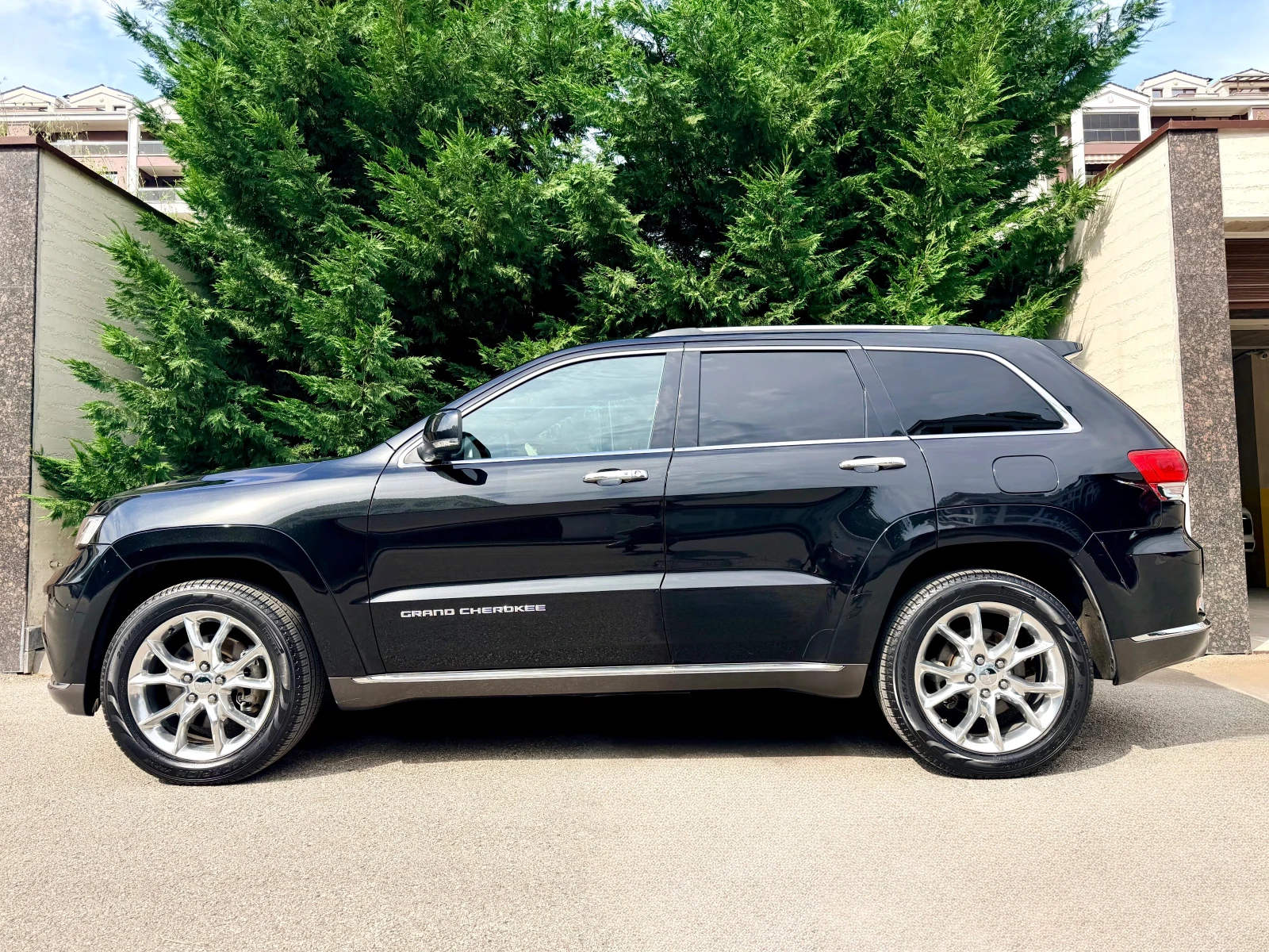Jeep Grand cherokee 3.6 V6 SUMMIT PANORAMA OBDUHVANE PODGREV KAMERA , снимка 7 - Автомобили и джипове - 54976549