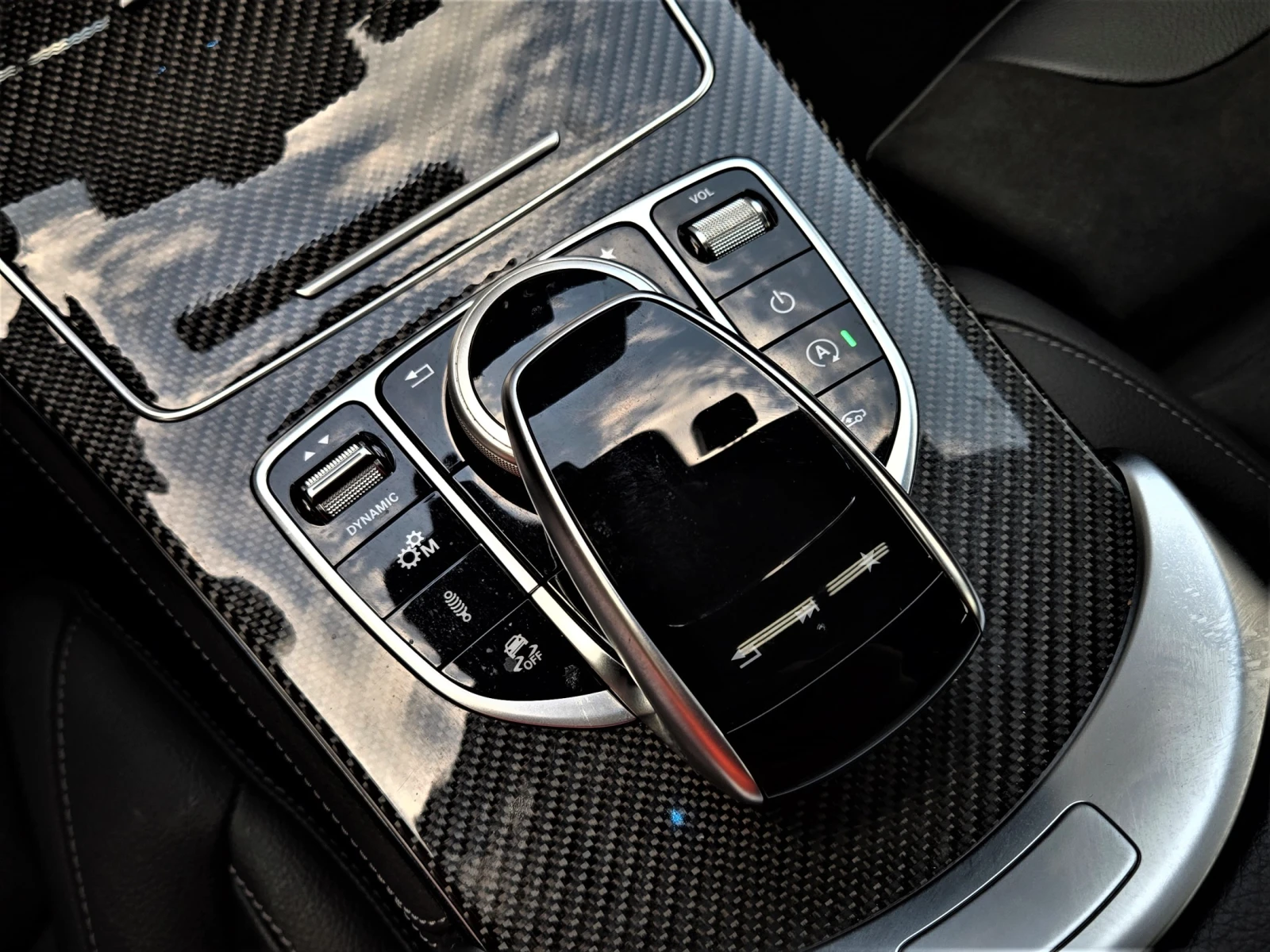 Mercedes-Benz GLC 63 AMG S* DIS* HUD* 360* BURMASTER* KEYLESS* КРАЙНА ЦЕНА*, снимка 13 - Автомобили и джипове - 55126988