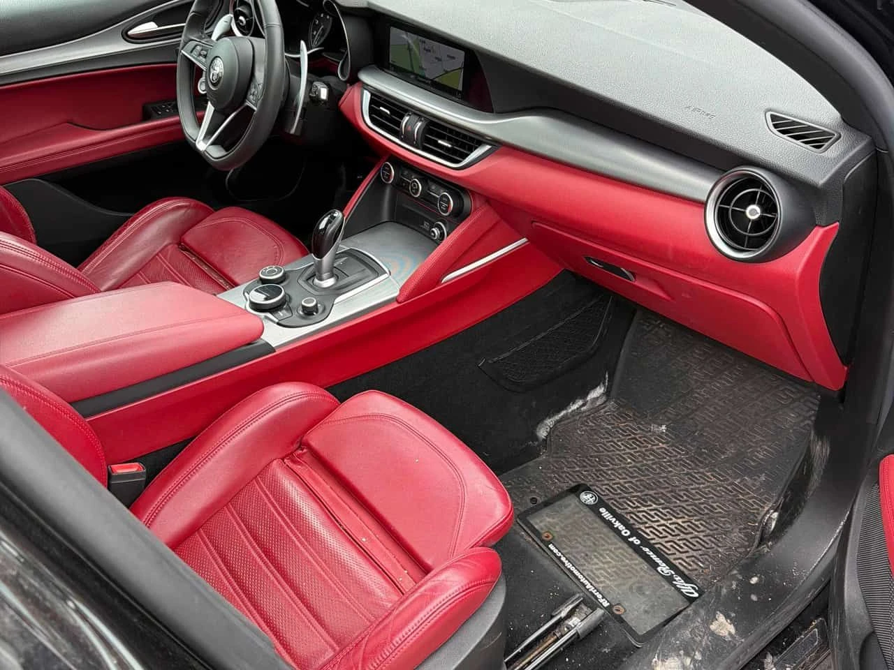 Alfa Romeo Stelvio * Ti Sport * АВТОКРЕДИТ БЕЗ ПЪРВОНАЧАЛНА ВНОСКА* , снимка 15 - Автомобили и джипове - 55648763