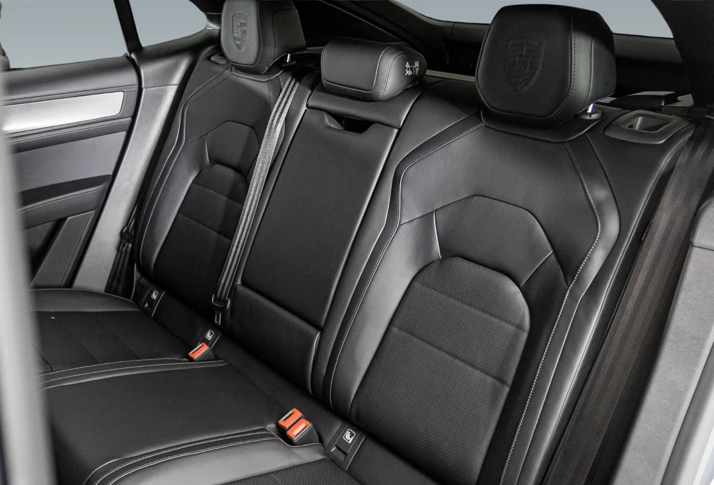 Porsche Cayenne S COUPE ELECTRIC BOSE SPORT-DESIGN HEAD-UP , снимка 17 - Автомобили и джипове - 55674331