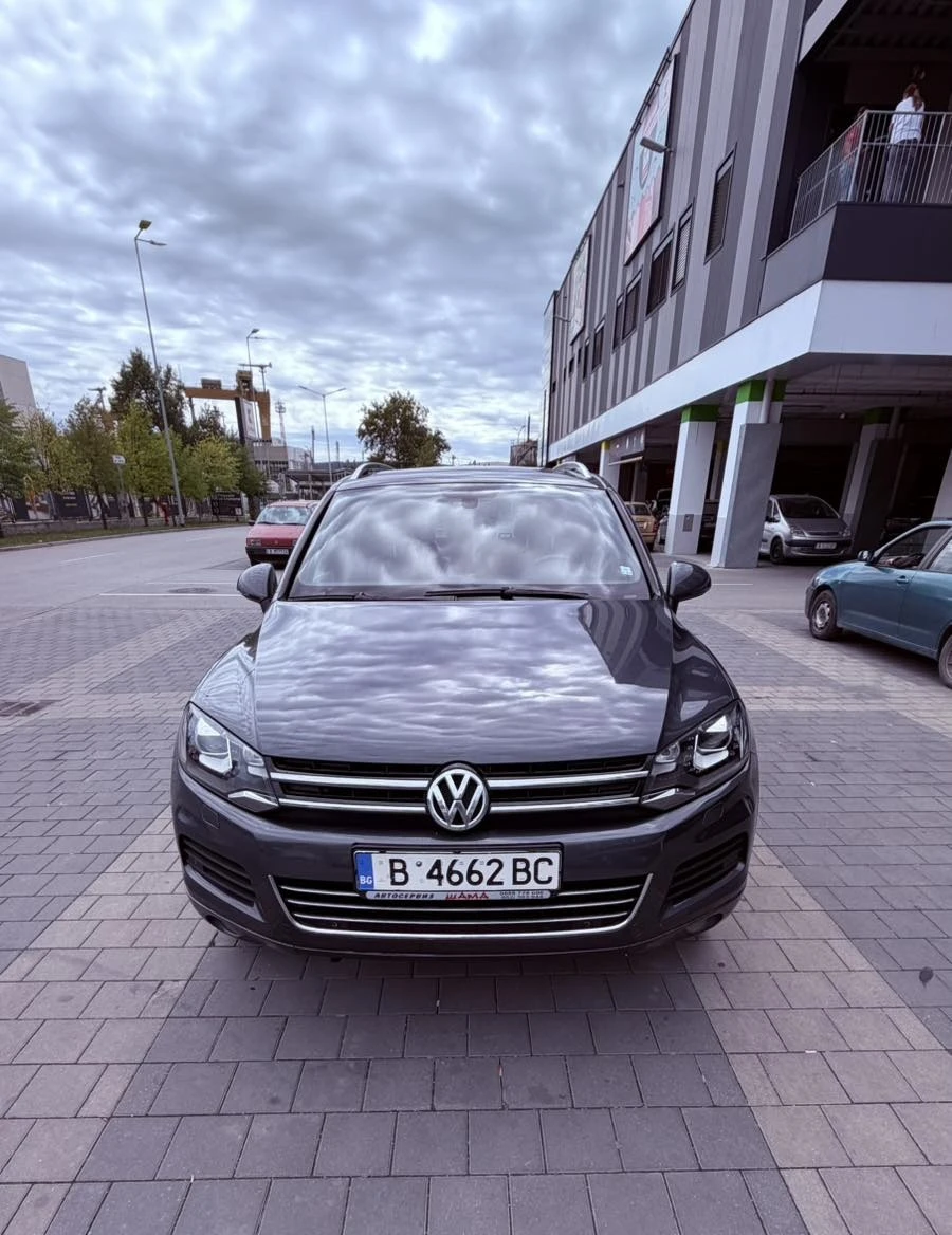 VW Touareg 3.0TDI, снимка 2 - Автомобили и джипове - 56181915