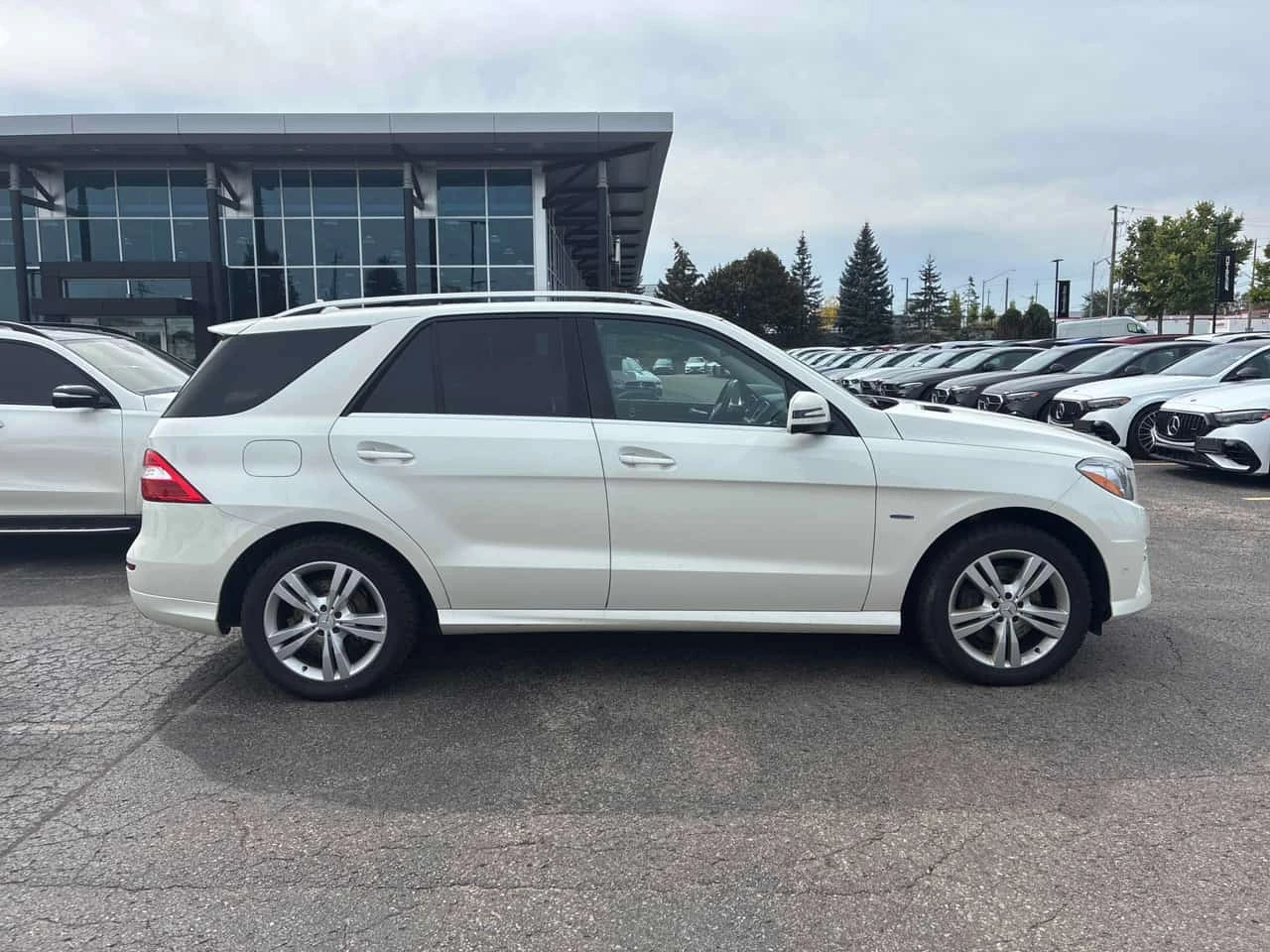 Mercedes-Benz ML 350 * BlueTEC * CARFAX * , снимка 3 - Автомобили и джипове - 56224050