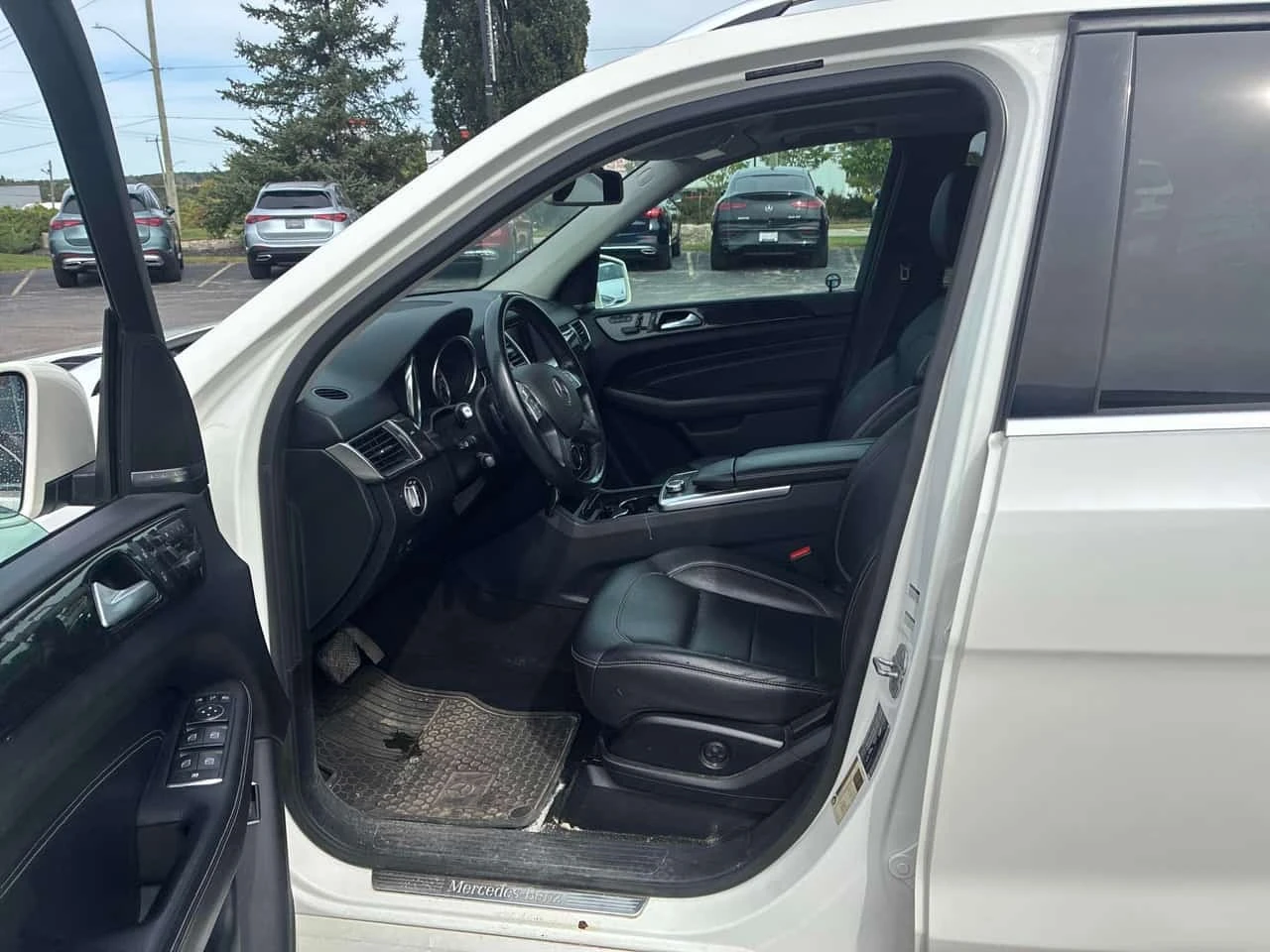 Mercedes-Benz ML 350 * BlueTEC * CARFAX * , снимка 16 - Автомобили и джипове - 56224050