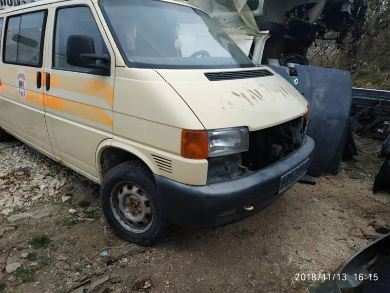 VW T4 caravelle, снимка 7 - Бусове и автобуси - 41991590