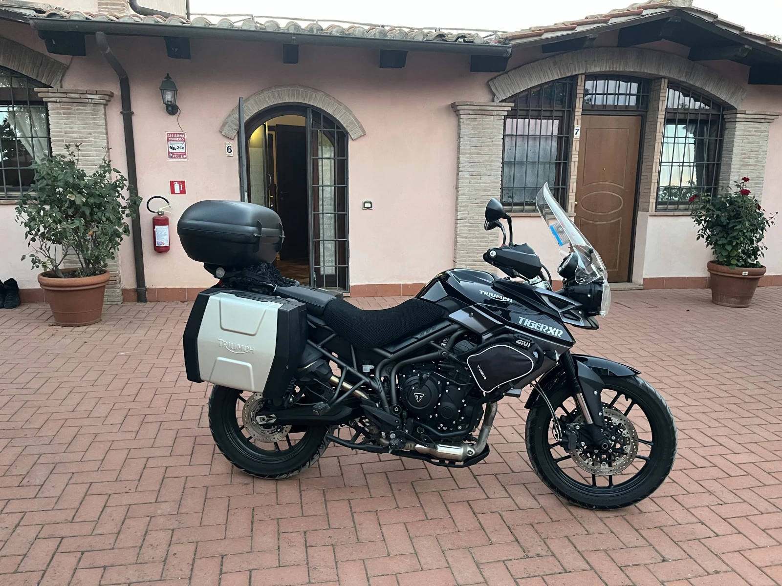 Triumph Tiger 800 XR, снимка 1