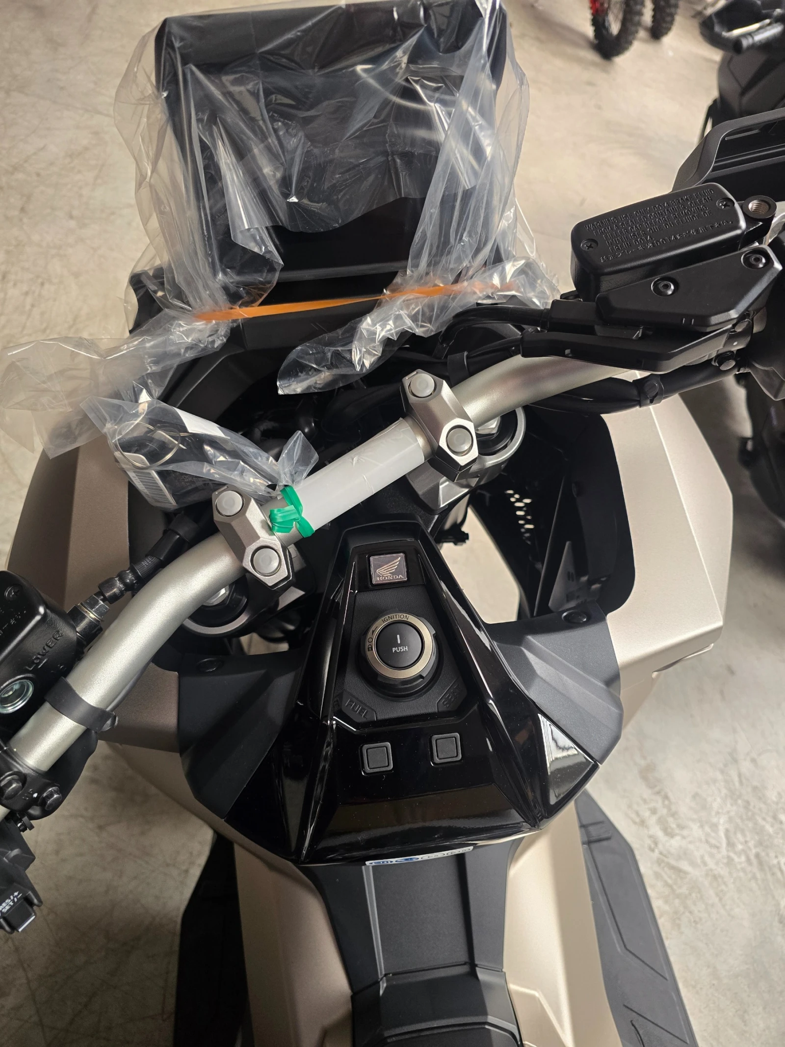 Honda X-ADV 750 10th Anniversary 2027!!!!! NEW!! | Mobile.bg � ����������� 10