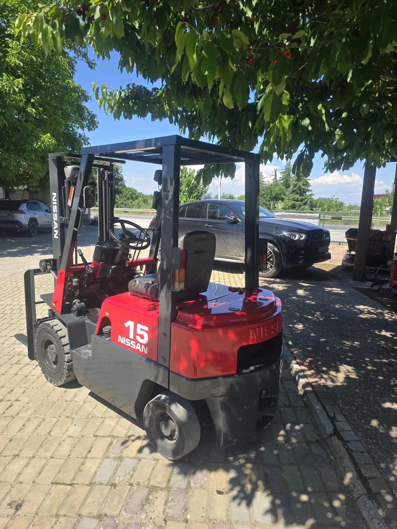 Мотокар Nissan Бензинов, 1.5тон.Лизинг, снимка 3 - Индустриална техника - 54771326