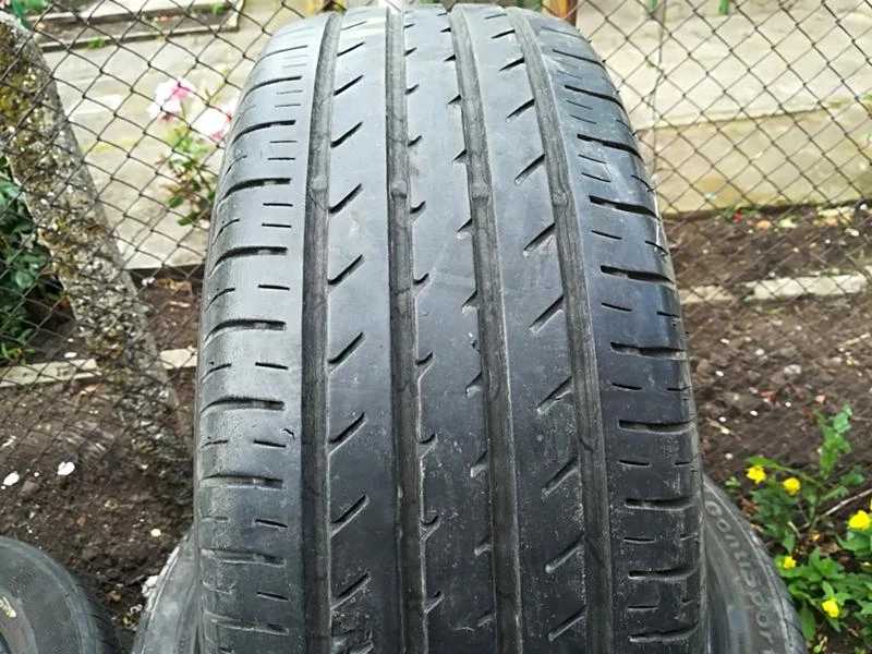 Гуми Летни 205/60R16, снимка 1 - Гуми и джанти - 21805682