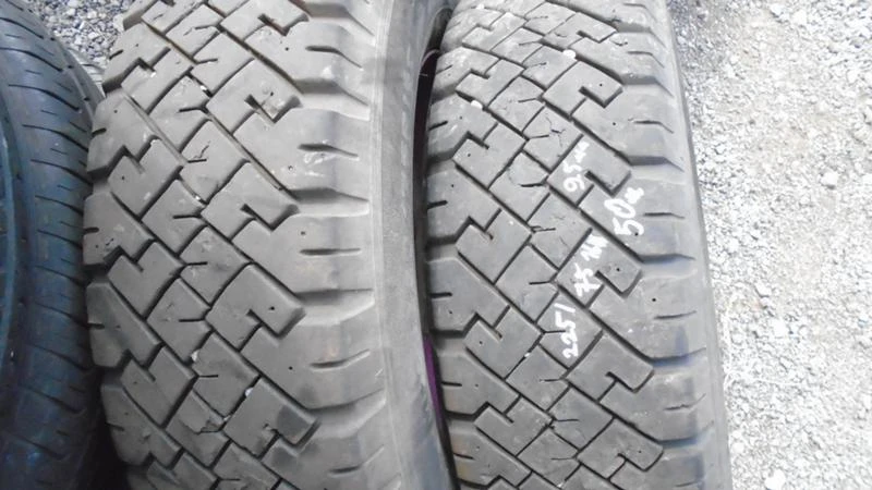 Гуми Зимни 225/75R16, снимка 3 - Гуми и джанти - 22360522