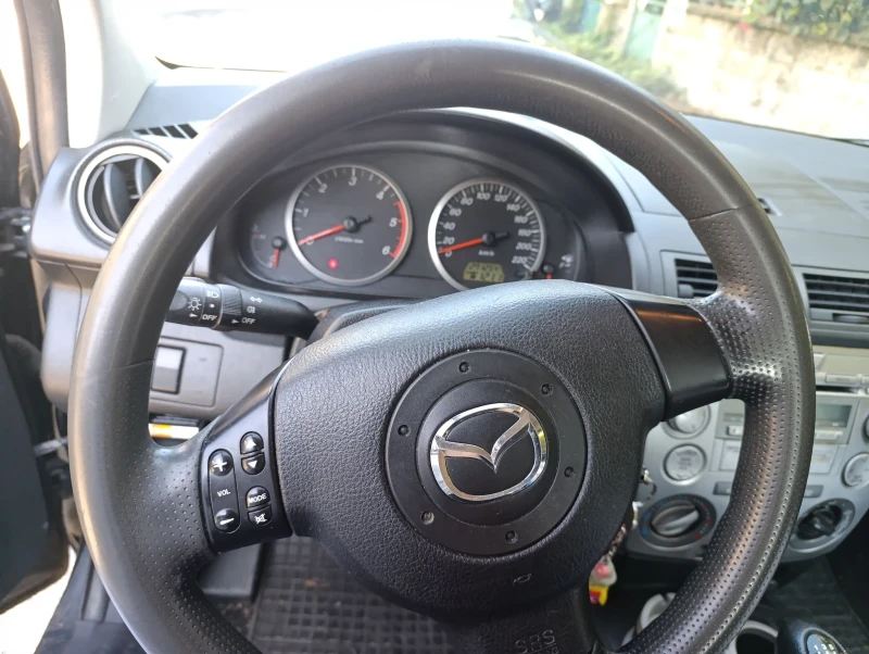 Mazda 2, снимка 7 - Автомобили и джипове - 47221506