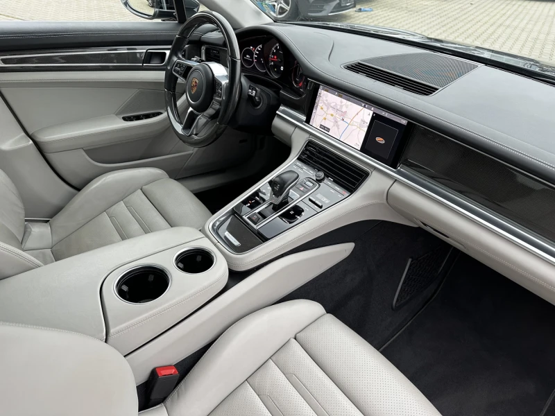 Porsche Panamera 2.9/441HP/LED/CARPLAY/CAM/KEYLESS/NAVI/BTR101, снимка 12 - Автомобили и джипове - 47966680