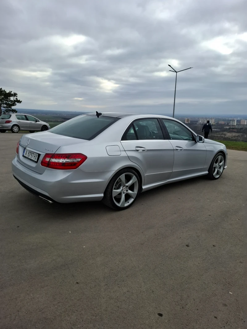 Mercedes-Benz E 500, снимка 4 - Автомобили и джипове - 49540904