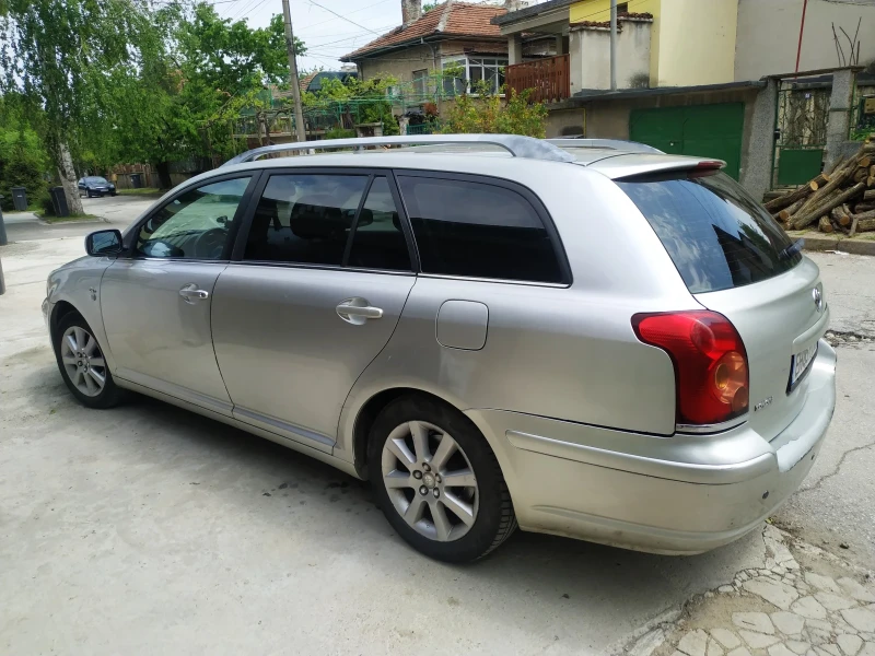 Toyota Avensis, снимка 5 - Автомобили и джипове - 52210443
