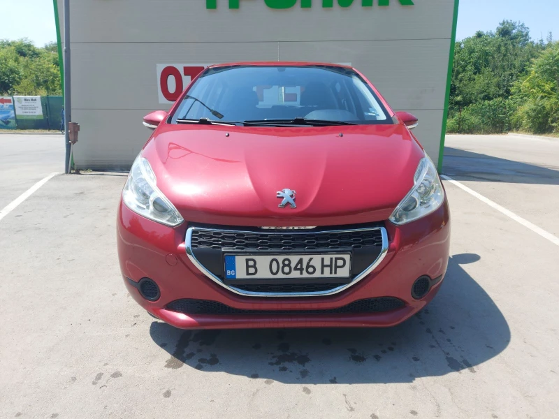 Peugeot 208, снимка 3 - Автомобили и джипове - 50821365