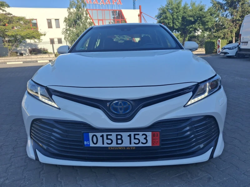Toyota Camry 2.5 Hybrid, снимка 2 - Автомобили и джипове - 51024320