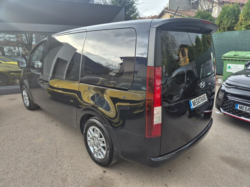 Hyundai Staria 2.2 CRDI 8+ 1 ДДС - Наличен в БГ, снимка 2 - Автомобили и джипове - 52554001