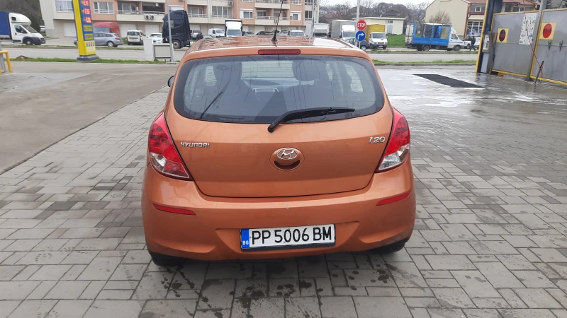 Hyundai I20, снимка 2 - Автомобили и джипове - 52771866