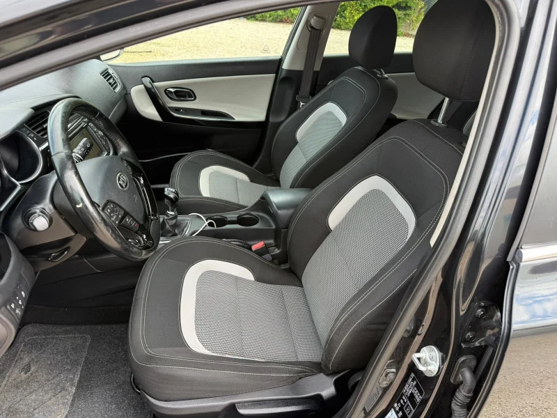 Kia Ceed, снимка 16 - Автомобили и джипове - 52898932