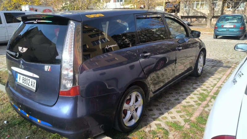 Mitsubishi Grandis 2.4iLPG, снимка 5 - Автомобили и джипове - 53298538
