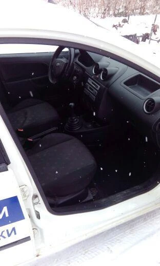 Ford Fiesta 1.3 �� ����� | Mobile.bg � ����������� 8