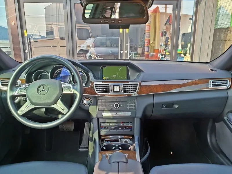 Mercedes-Benz E 300 W212 E300 Elegance, снимка 5 - Автомобили и джипове - 55259577