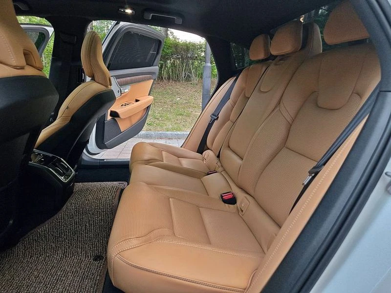 Volvo S90 2.0 Automatic КРАЙНА ЦЕНА: 30083 EUR, снимка 13 - Автомобили и джипове - 55966924