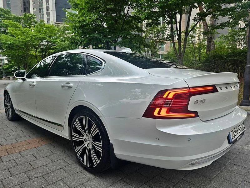 Volvo S90 2.0 Automatic КРАЙНА ЦЕНА: 30083 EUR, снимка 3 - Автомобили и джипове - 55966924