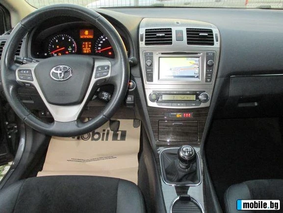 Toyota Avensis 2.0 /124кс, снимка 8 - Автомобили и джипове - 56018936