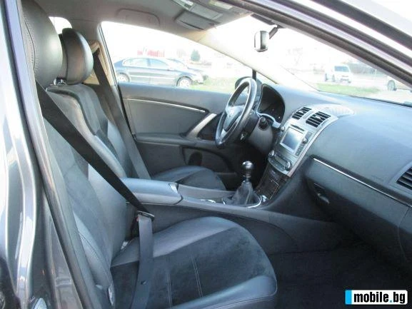 Toyota Avensis 2.0 /124кс, снимка 12 - Автомобили и джипове - 56018936