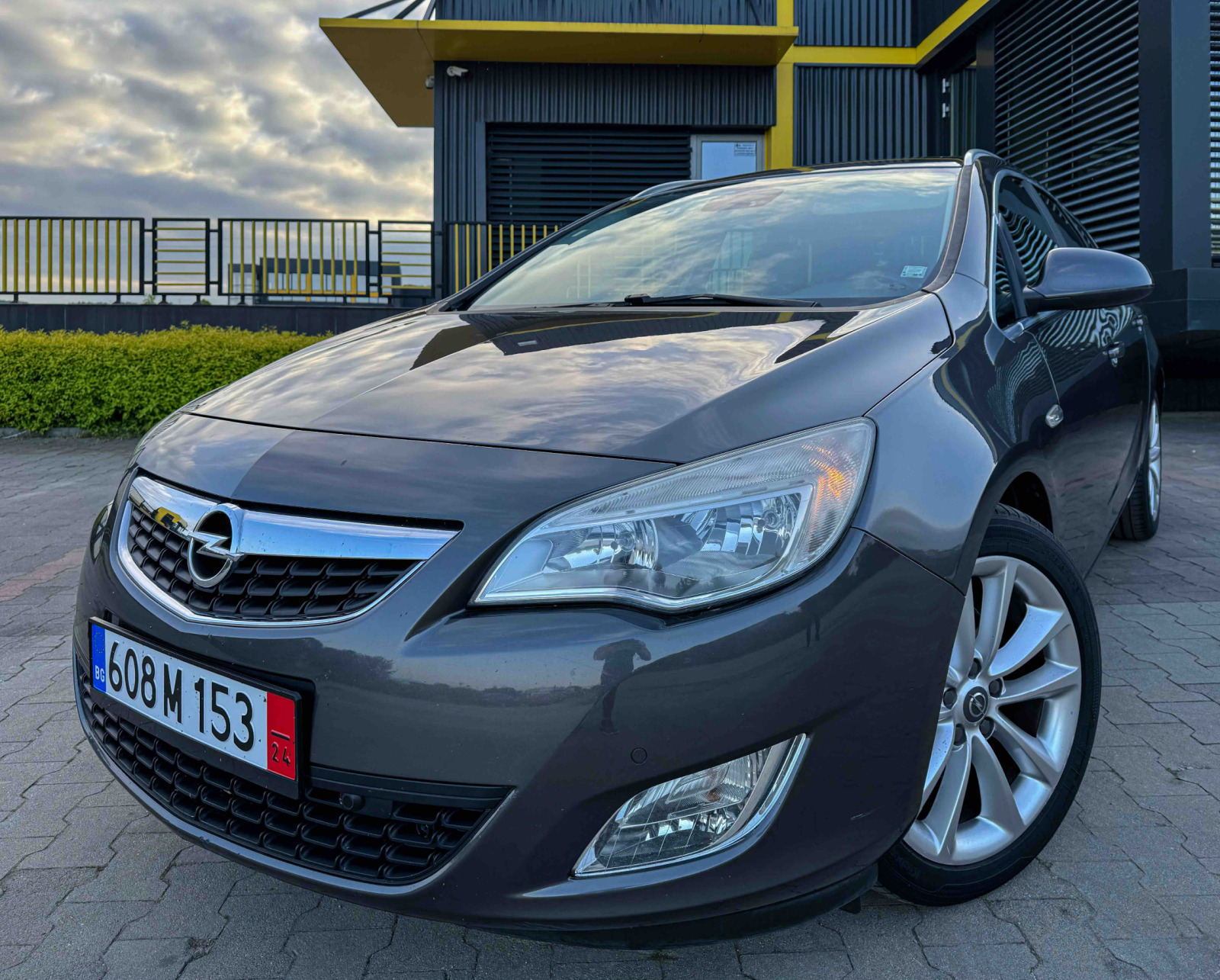 Opel Astra Sports Tourer Навигация - изображение 1