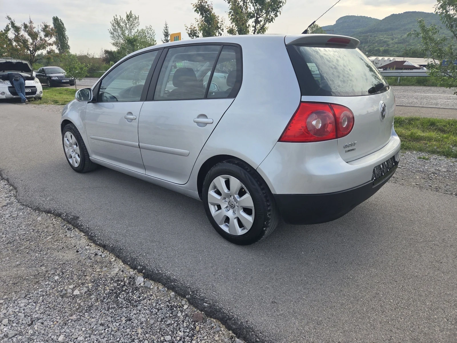 VW Golf Оригинална газ - изображение 8